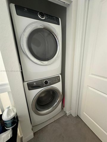 23427 SW 127th Pl, Homestead, FL 33032