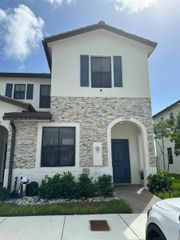 23427 SW 127th Pl, Homestead, FL 33032