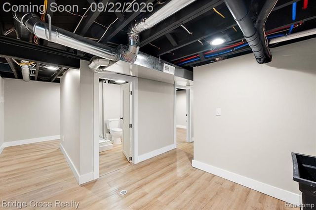 25240 Muerland Road, Southfield, MI 48033