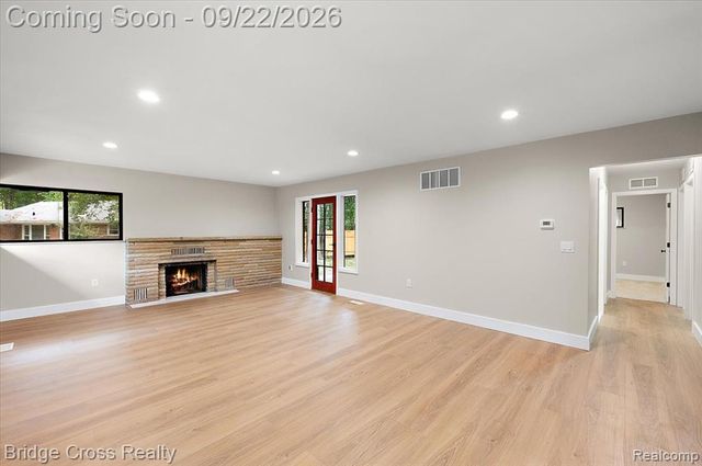 25240 Muerland Road, Southfield, MI 48033