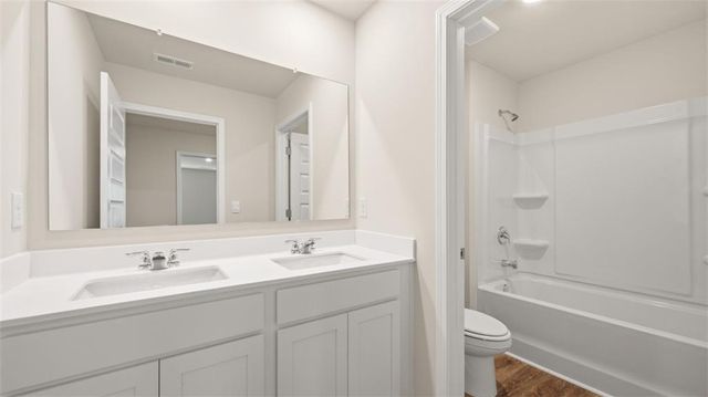 820 Pelham Way, Locust Grove, GA 30248