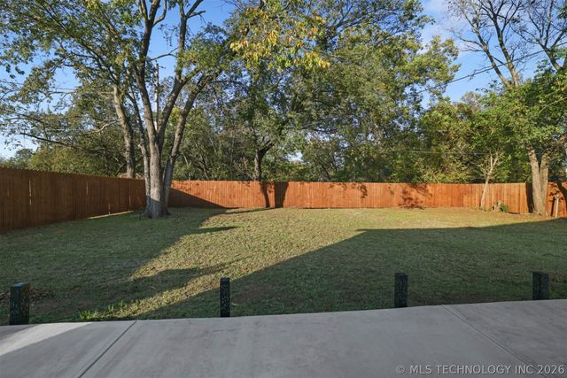 1118 W Evergreen Street, Durant, OK 74701