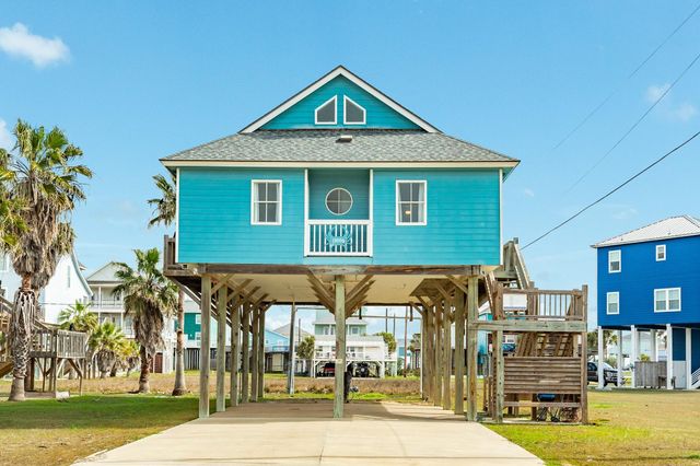 13006 Coronado Drive, Freeport, TX 77541