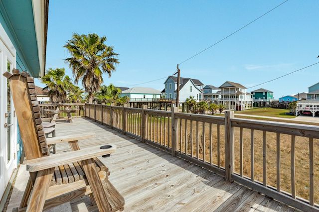 13006 Coronado Drive, Freeport, TX 77541