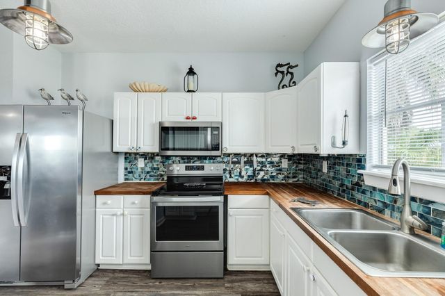 13006 Coronado Drive, Freeport, TX 77541