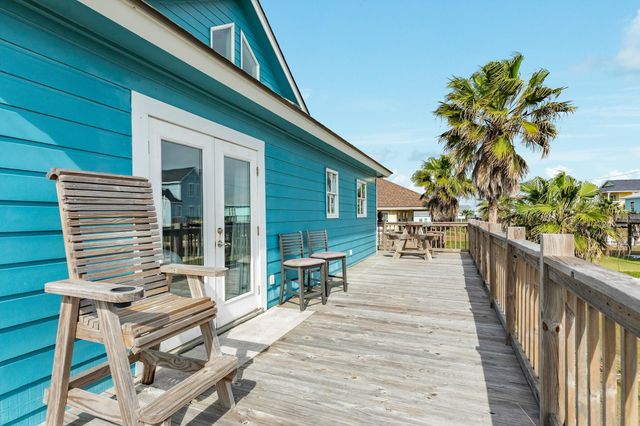 13006 Coronado Drive, Freeport, TX 77541