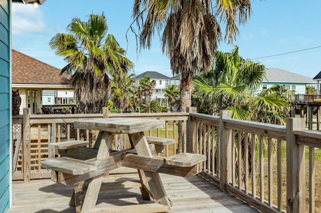 13006 Coronado Drive, Freeport, TX 77541