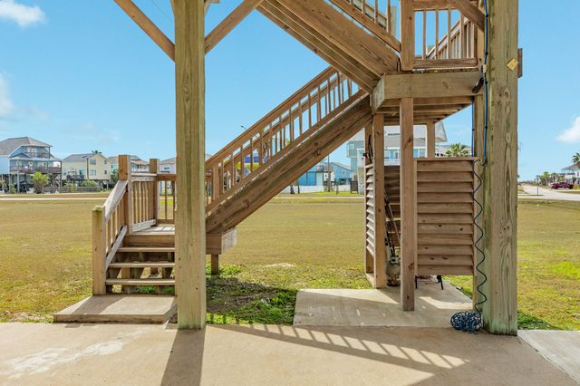 13006 Coronado Drive, Freeport, TX 77541