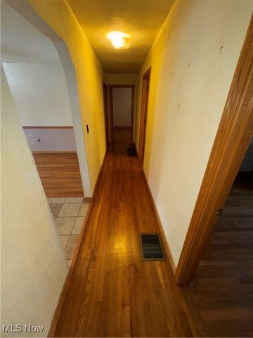 2547 Winding Road, Parkersburg, WV 26104