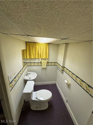 2547 Winding Road, Parkersburg, WV 26104