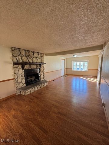 2547 Winding Road, Parkersburg, WV 26104