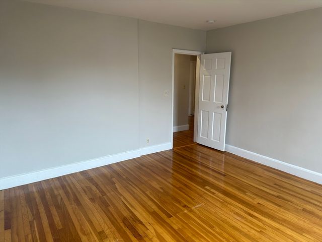 24 Concord Ave 414, Cambridge, MA 02138