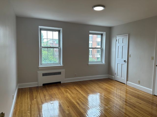 24 Concord Ave 414, Cambridge, MA 02138