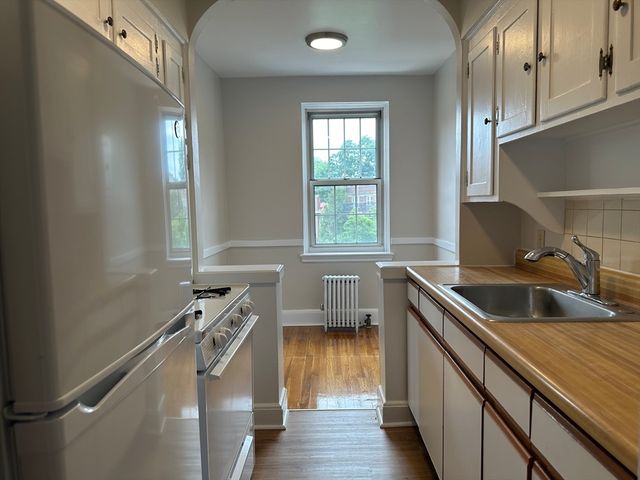24 Concord Ave 414, Cambridge, MA 02138