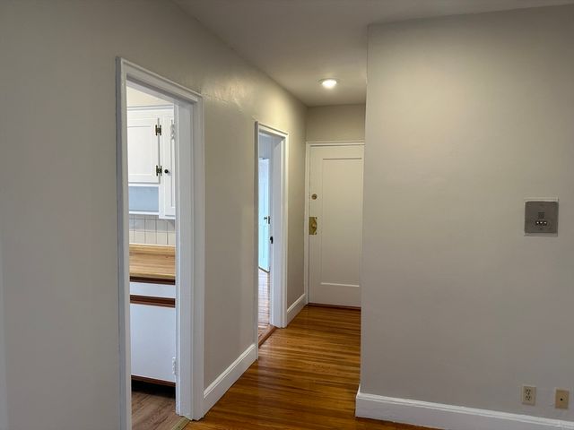 24 Concord Ave 414, Cambridge, MA 02138
