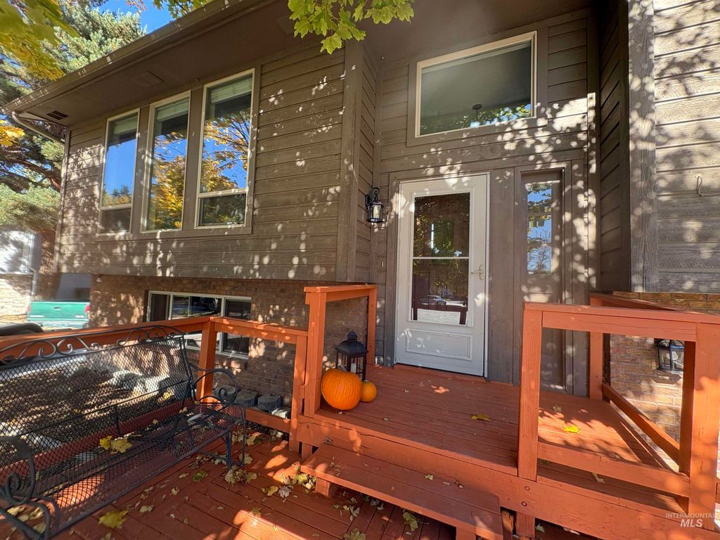 5120 S Willamette Pl, Boise, ID 83716 photo 2