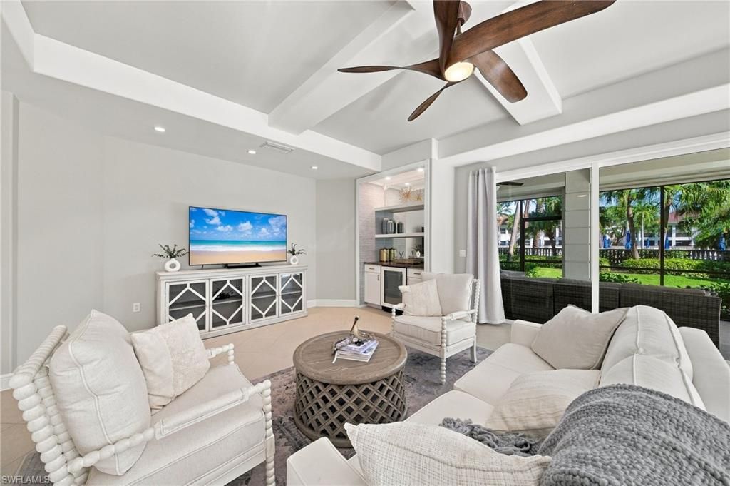 583 Avellino Isles CIR 102, NAPLES, FL 34119 — photo 2