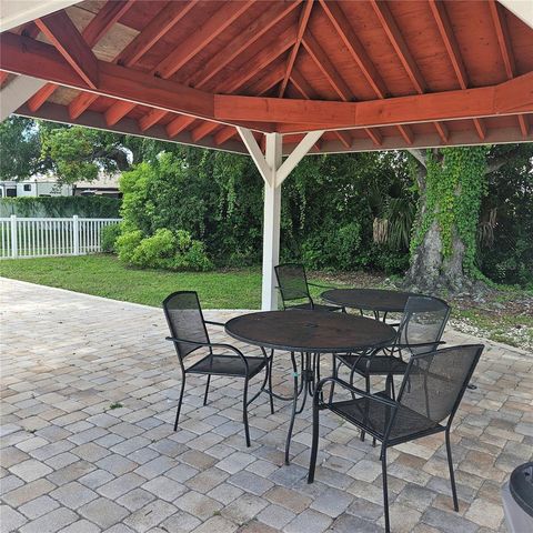 802 BRANDY WINE DRIVE, Largo, FL 33771