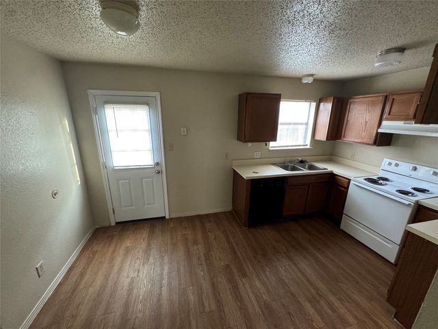 5837 Shadydell Drive, Fort Worth, TX 76135