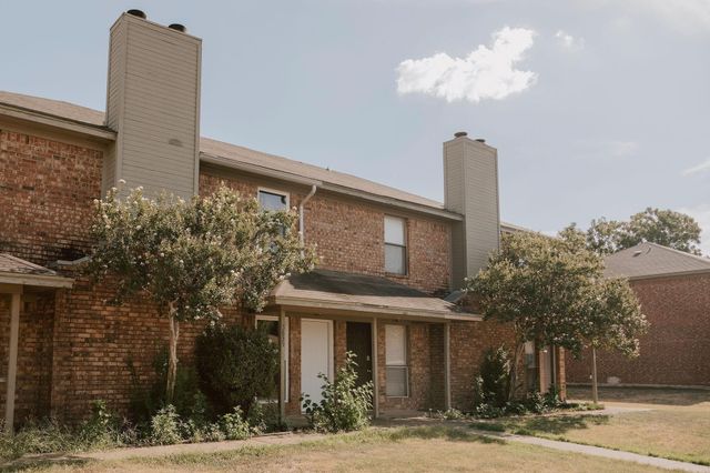 5837 Shadydell Drive, Fort Worth, TX 76135