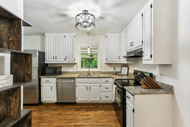 181 Hurt Road SE, Smyrna, GA 30082