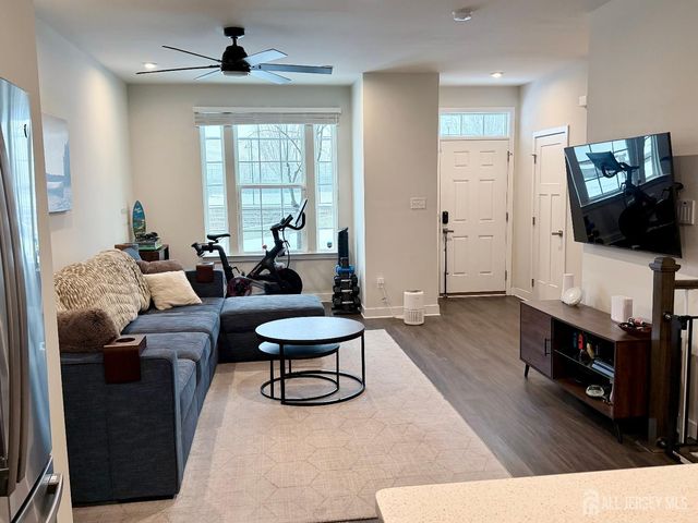 1207 English Lane 1207, Parlin, NJ 08859