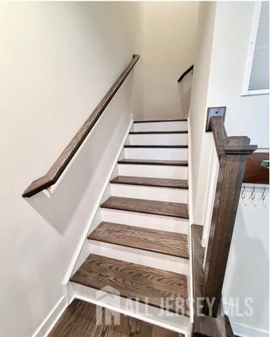 1207 English Lane 1207, Parlin, NJ 08859