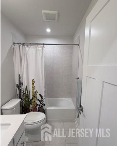 1207 English Lane 1207, Parlin, NJ 08859