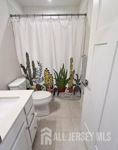 1207 English Lane 1207, Parlin, NJ 08859