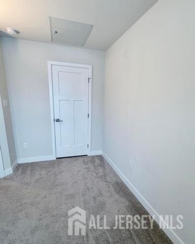 1207 English Lane 1207, Parlin, NJ 08859