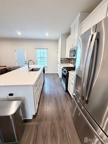 1207 English Lane 1207, Parlin, NJ 08859