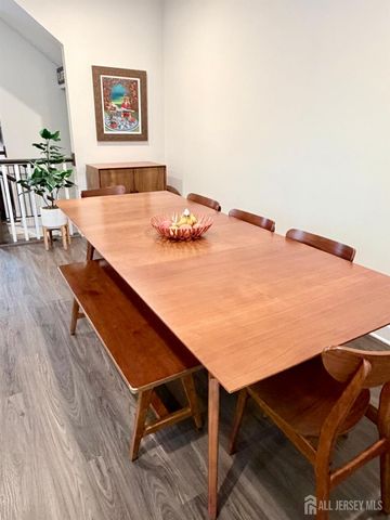 1207 English Lane 1207, Parlin, NJ 08859