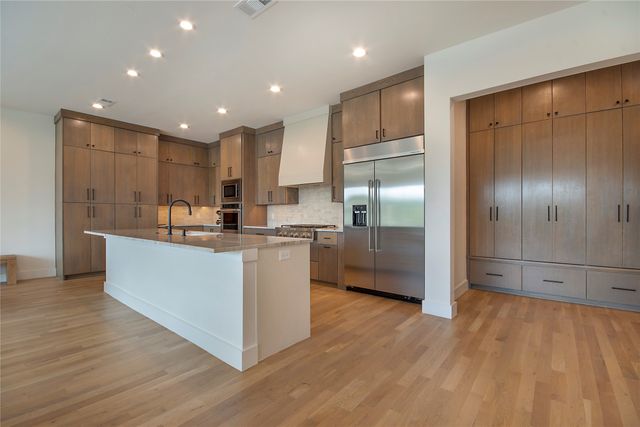 1638 Governors Boulevard, Heath, TX 75126