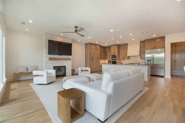 1638 Governors Boulevard, Heath, TX 75126
