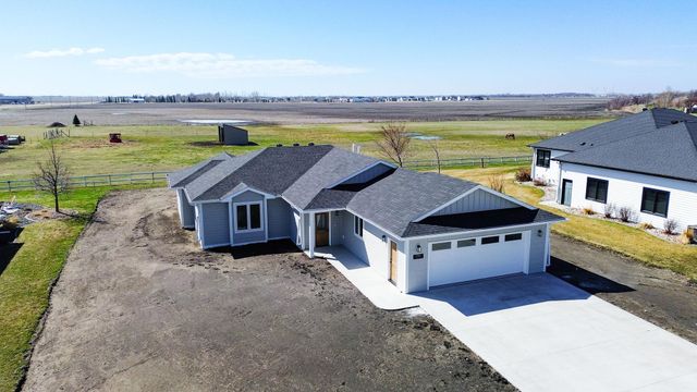 291 Liberty Lane, Horace, ND 58047