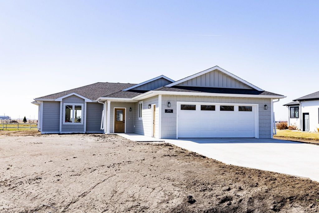 291 Liberty Lane, Horace, ND 58047