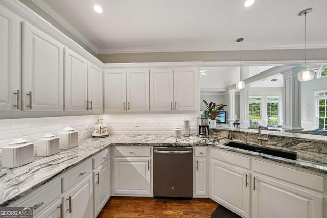 60 Carriage Park Court, Oxford, GA 30054