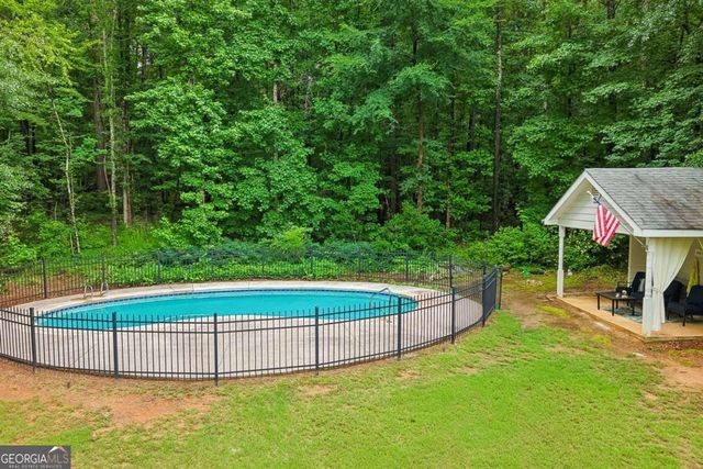 60 Carriage Park Court, Oxford, GA 30054
