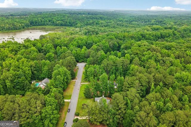 60 Carriage Park Court, Oxford, GA 30054