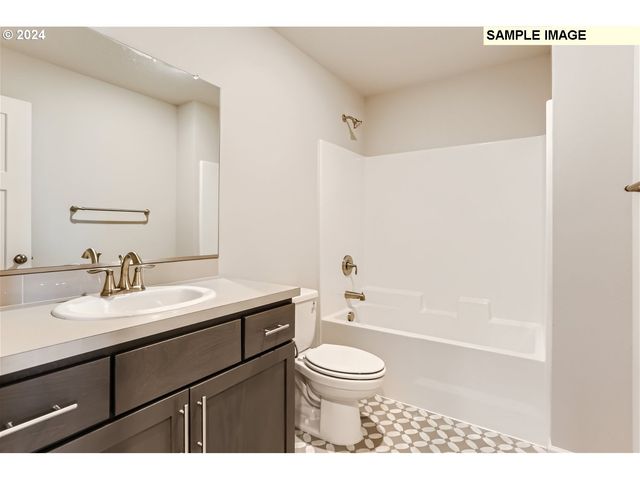 630 Nichols Ln. H493, Woodburn, OR 97071