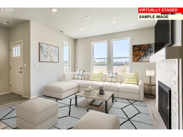 630 Nichols Ln. H493, Woodburn, OR 97071