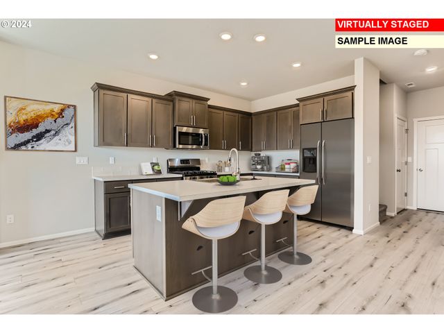 630 Nichols Ln. H493, Woodburn, OR 97071