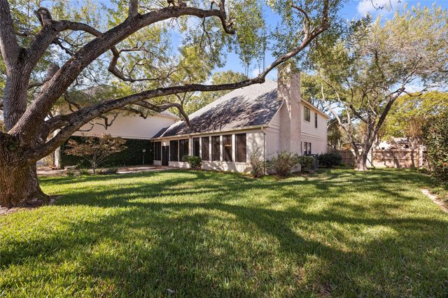 18227 Longmoor Drive, Houston, TX 77084