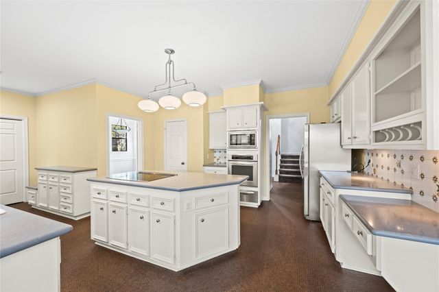 18227 Longmoor Drive, Houston, TX 77084