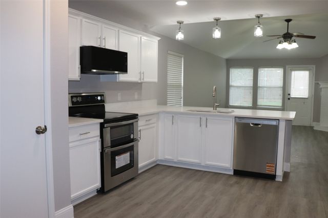 1425 Knottingham Drive, Little Elm, TX 75068