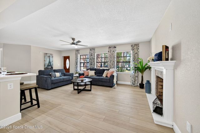 7486 Livingstone Lane, Melbourne, FL 32904