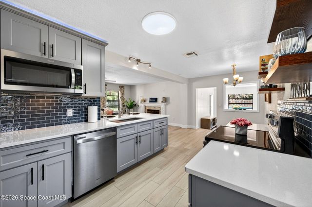 7486 Livingstone Lane, Melbourne, FL 32904