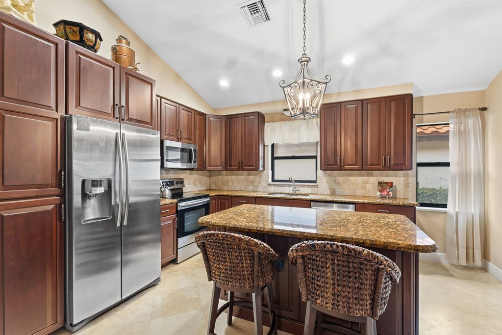 2802 SW Mariposa Circle, Palm City, FL 34990