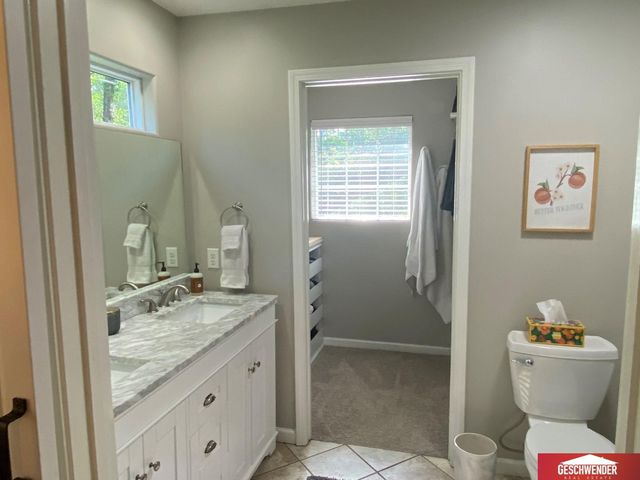 1511 Platinum Drive, Crescent, IA 51526