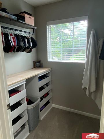 1511 Platinum Drive, Crescent, IA 51526